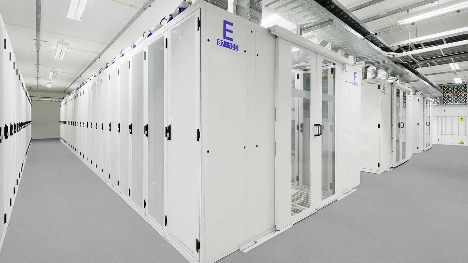 کفپوش آنتی استاتیک